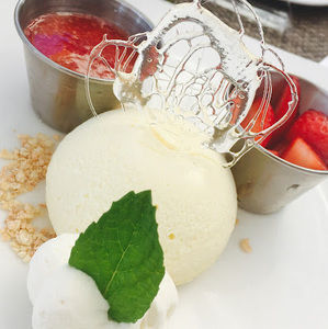 Meet your Posher, Maya